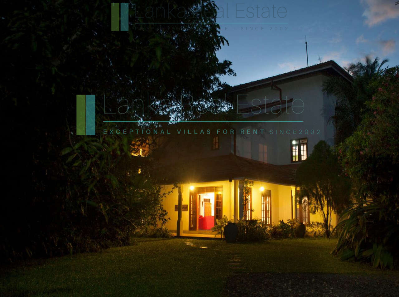 Lakefront villa on Rathgama Lagoon