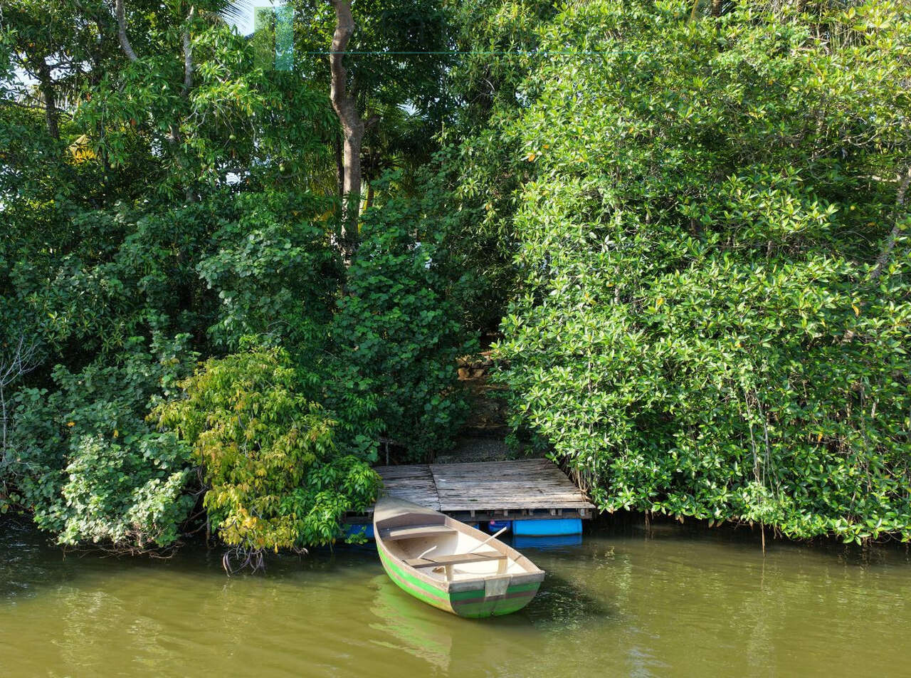 Lakefront villa on Rathgama Lagoon
