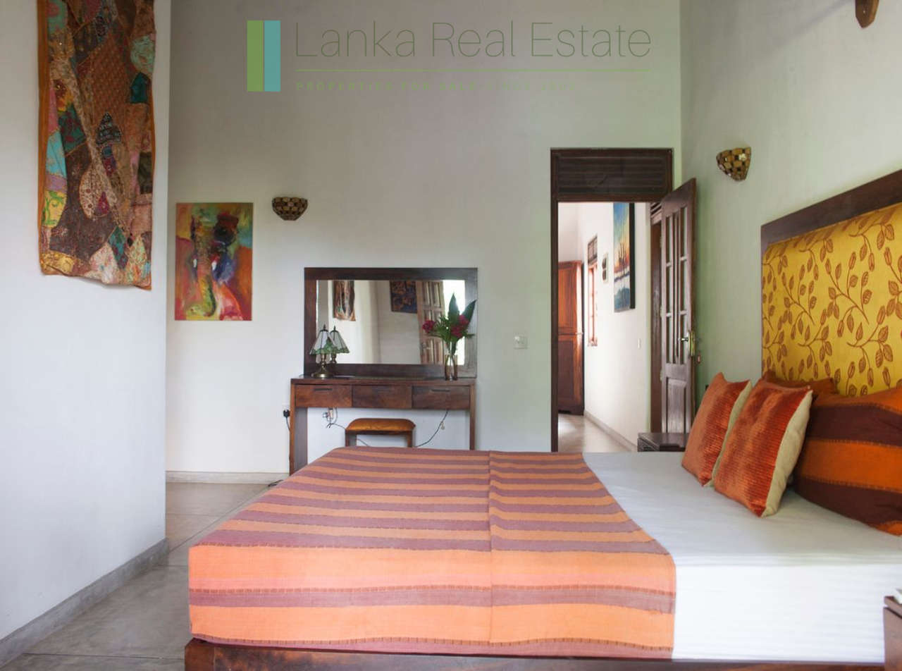 Lakefront villa on Rathgama Lagoon