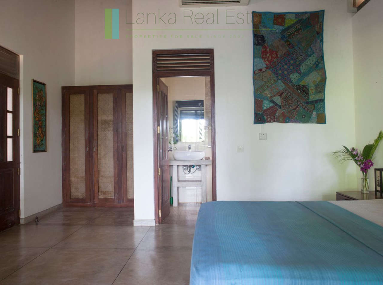 Lakefront villa on Rathgama Lagoon