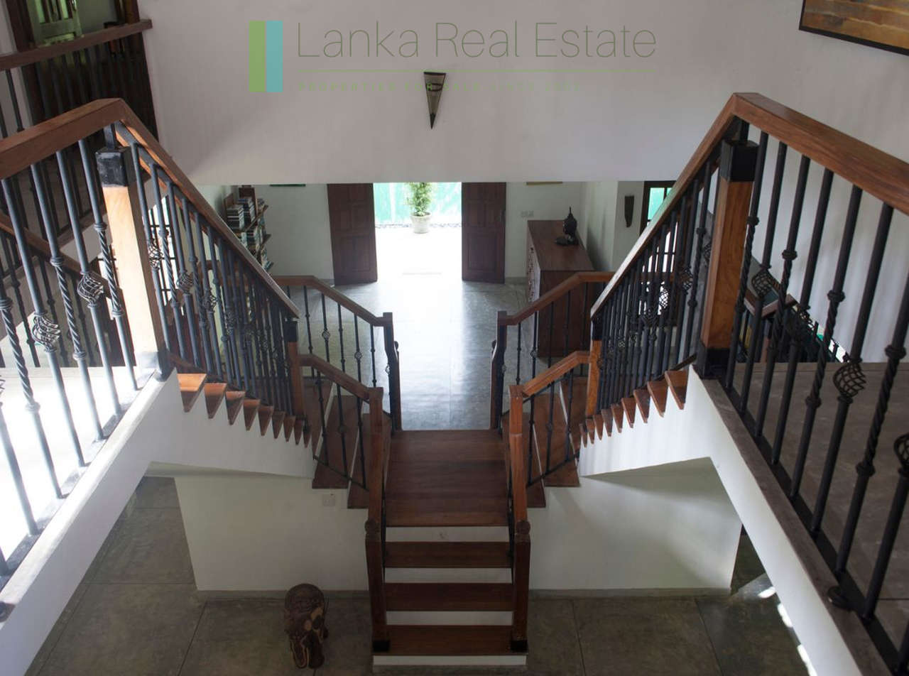 Lakefront villa on Rathgama Lagoon
