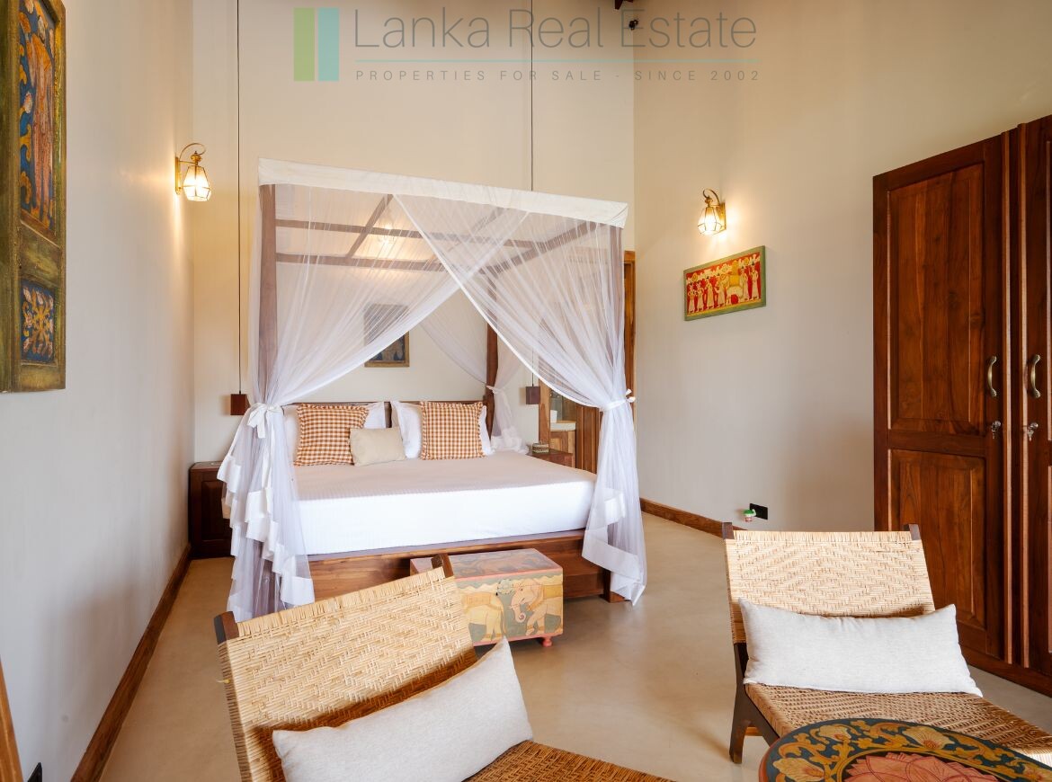 Two-bedroom villa with views near Tangalle