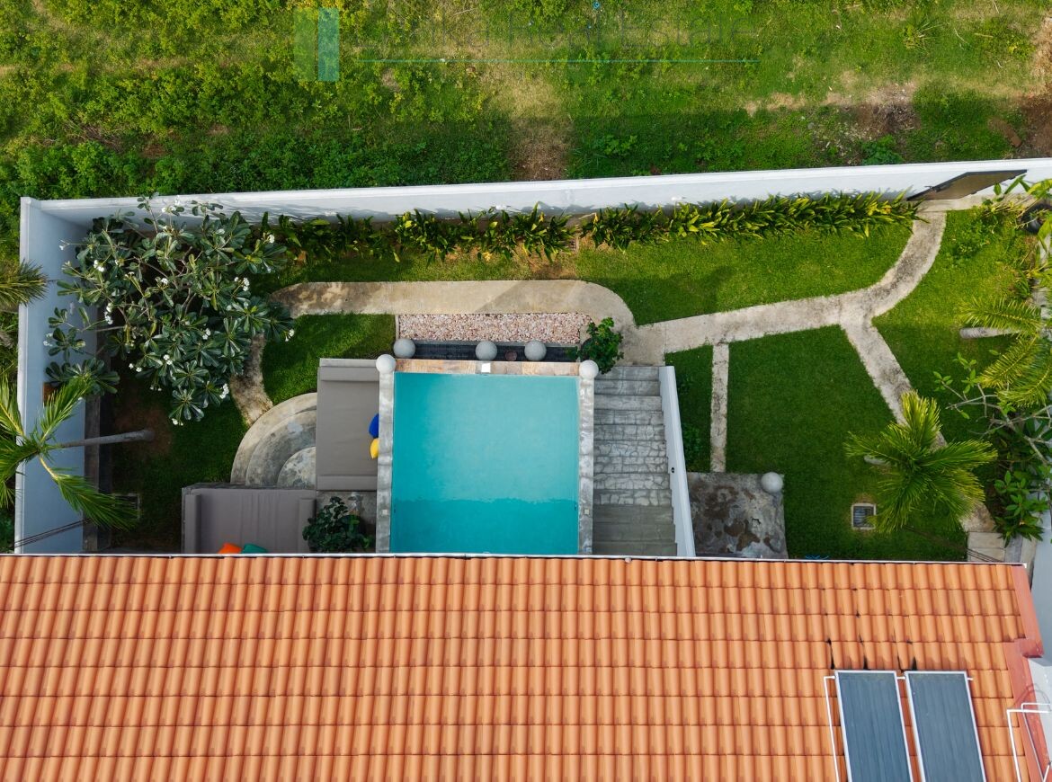 Two-bedroom villa with views near Tangalle