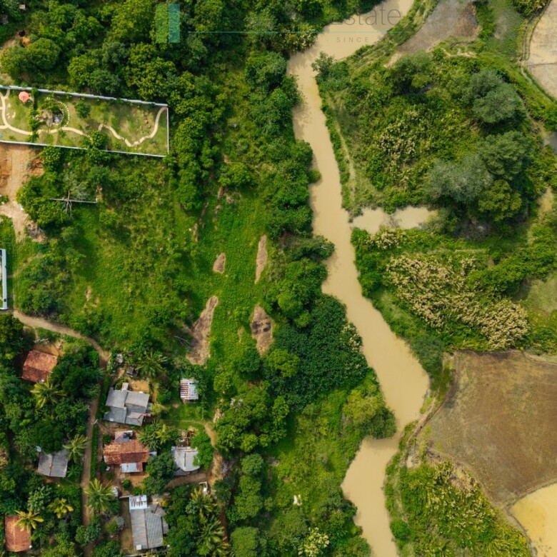 Two-bedroom villa with views near Tangalle
