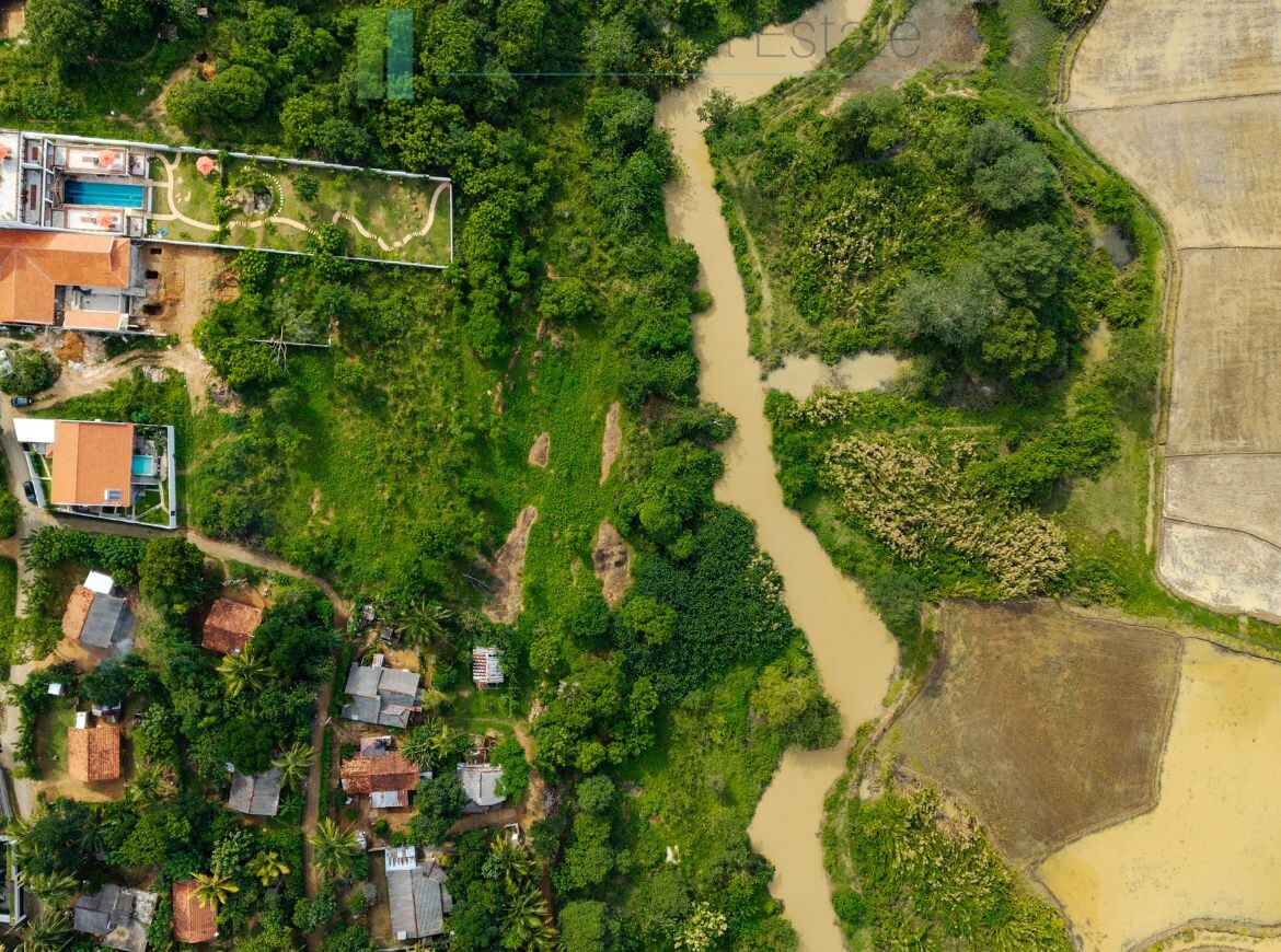 Two-bedroom villa with views near Tangalle