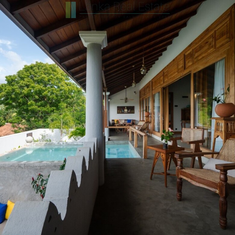 Two-bedroom villa with views near Tangalle