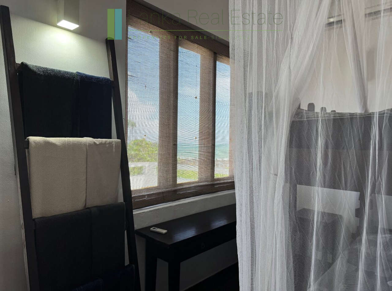 Dondra oceanfront villa