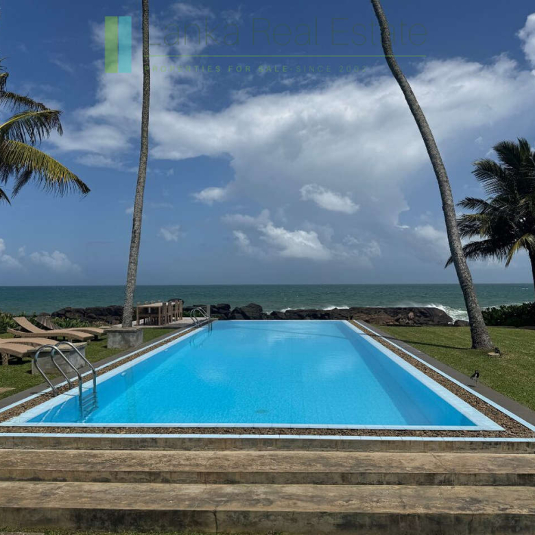Dondra oceanfront villa