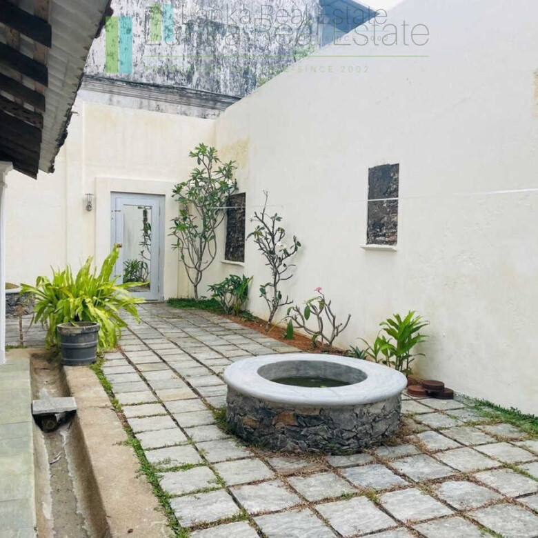 Galle Fort house with commercial frontage to shopping street