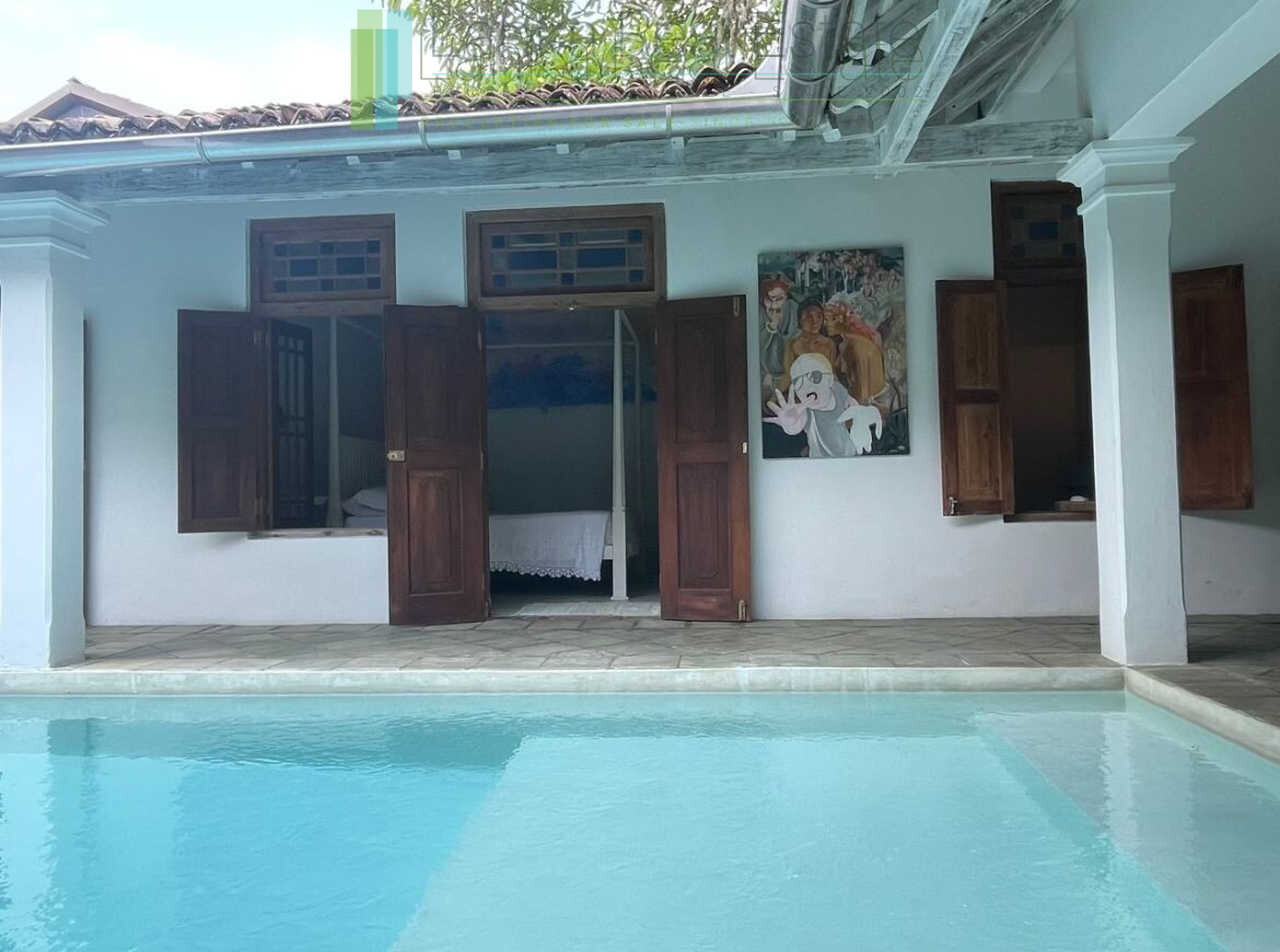 Galle Fort house with commercial frontage to shopping street