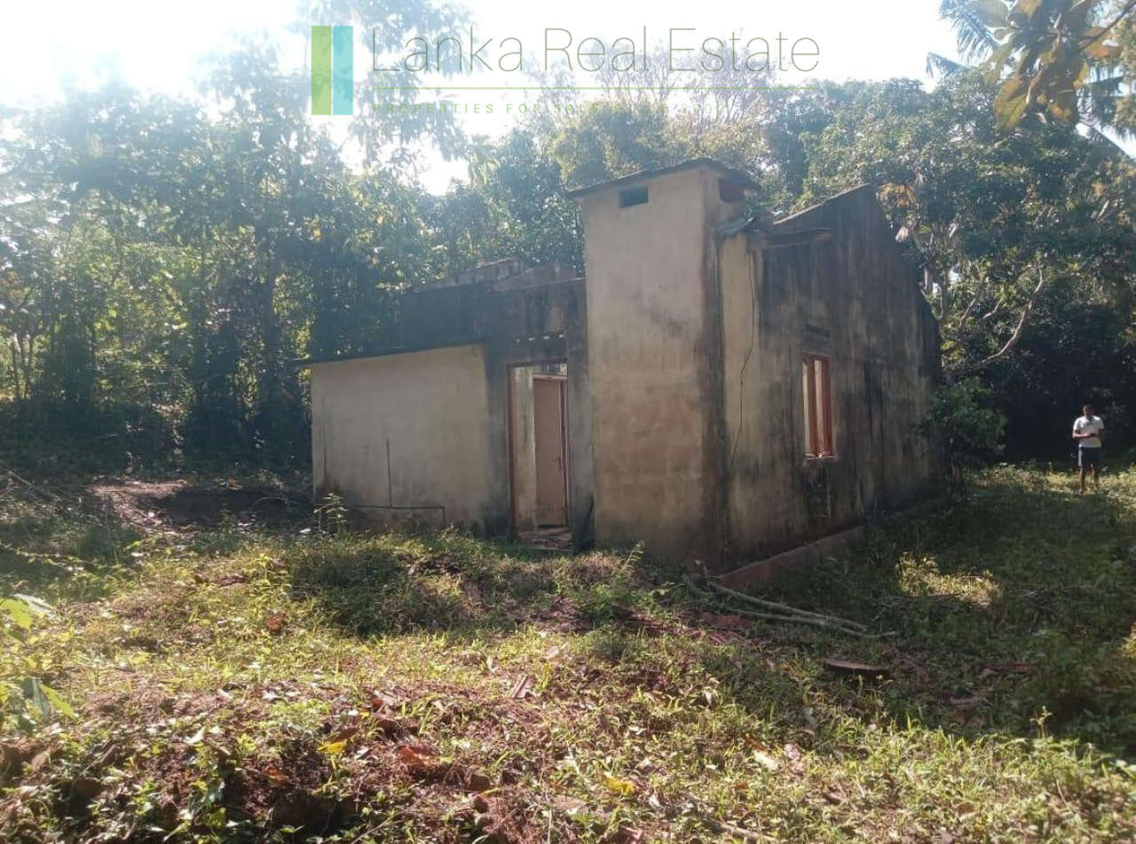 Development plot near Ahangama