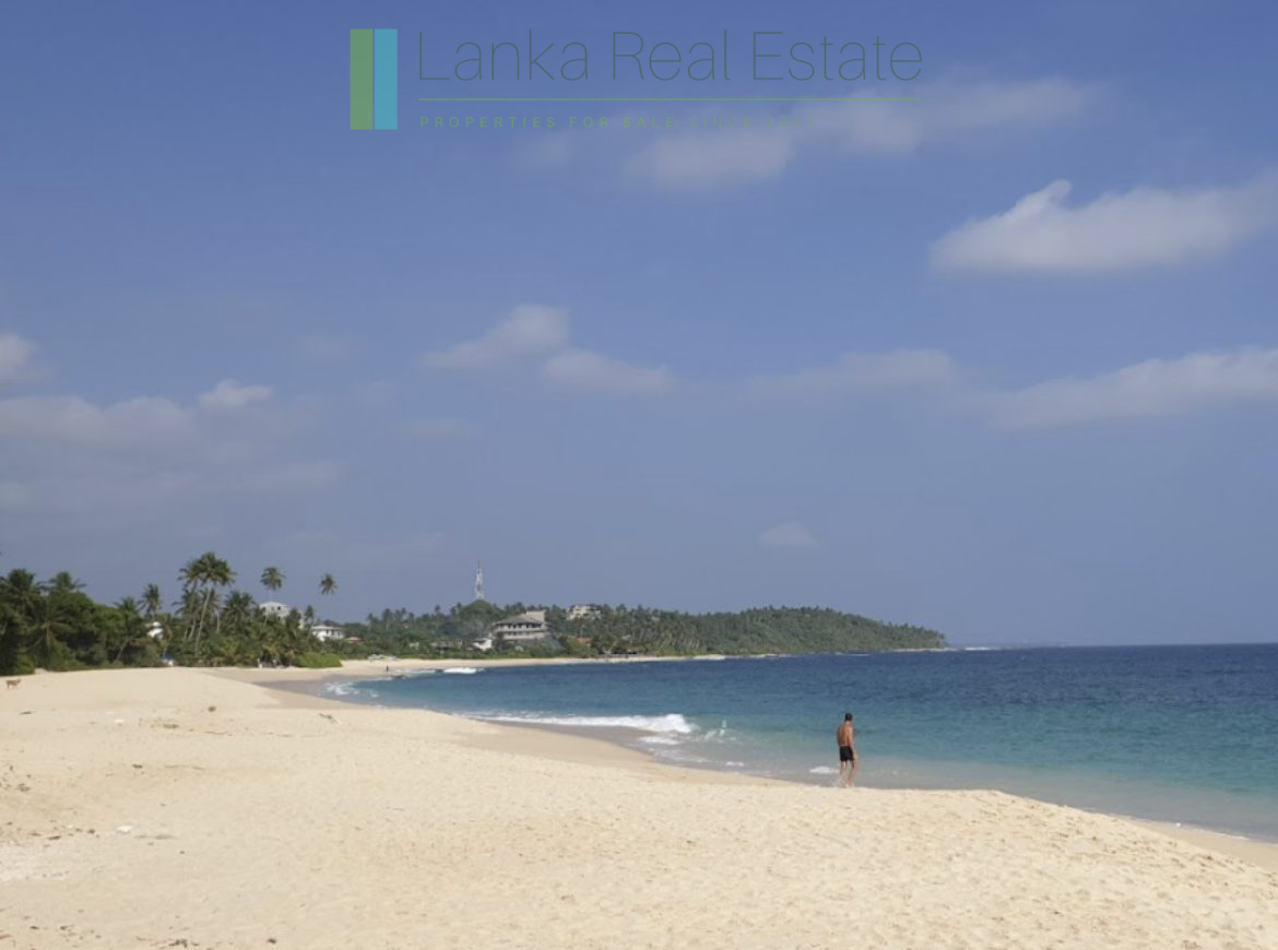 High-end beachfront resort near Mirissa
