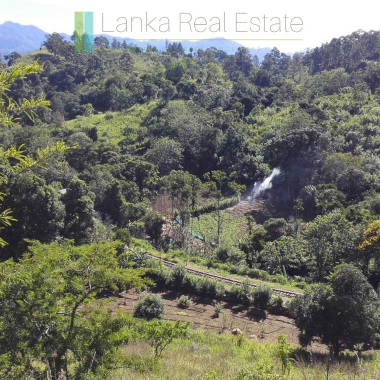 Superb ten acres in Ella with luxury resort concept plans
