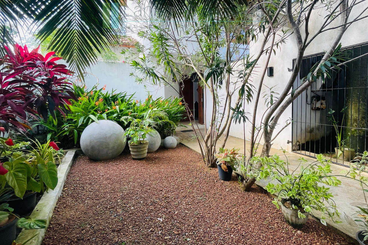 Mala Villa