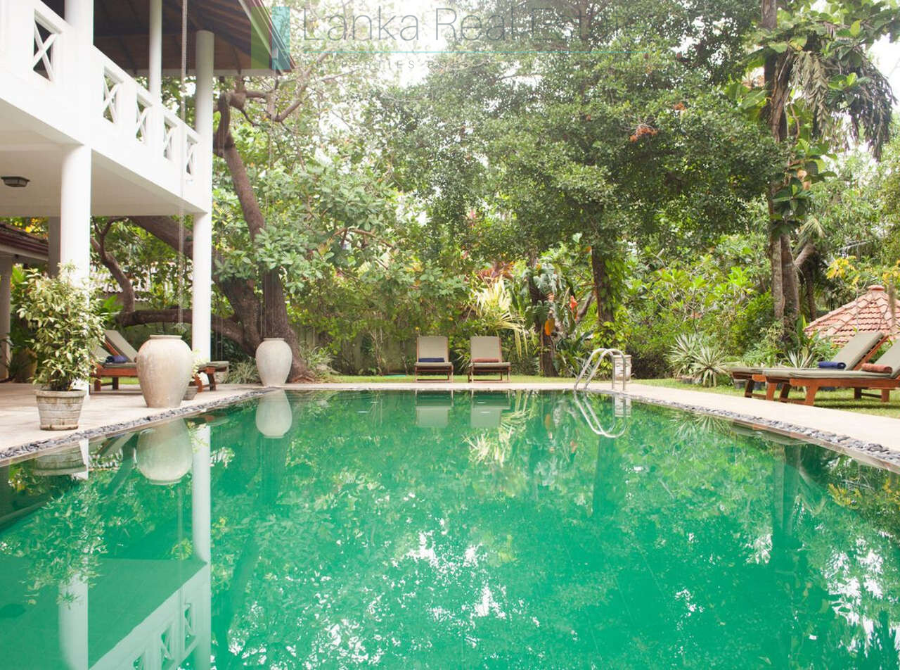 Phoenix Villa
