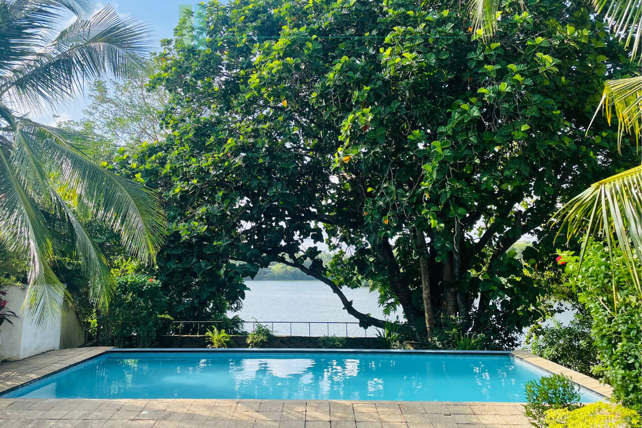 Mala Villa
