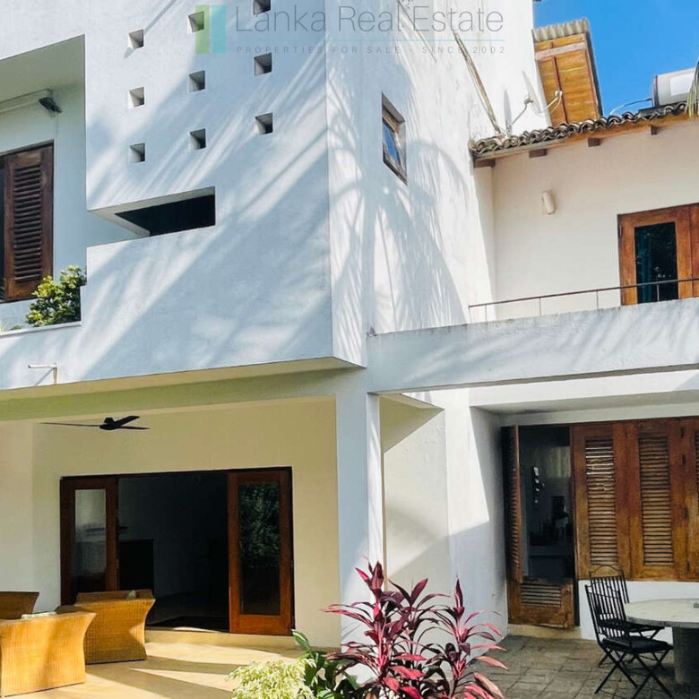 Mala Villa