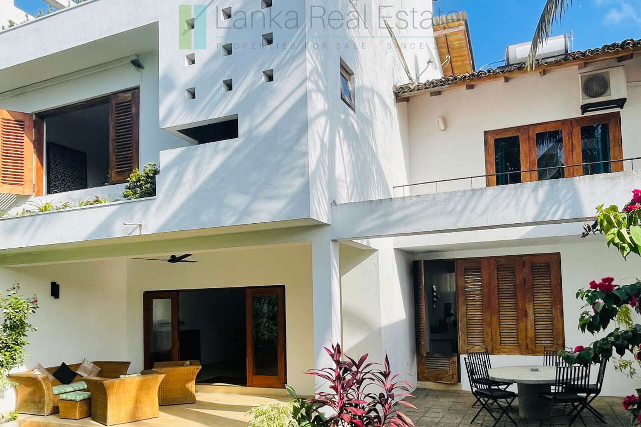 Mala Villa