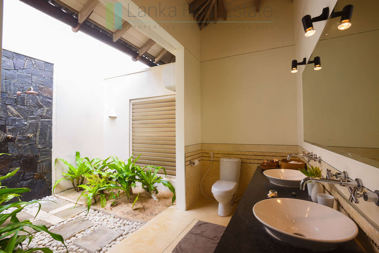 Ambalama Villa