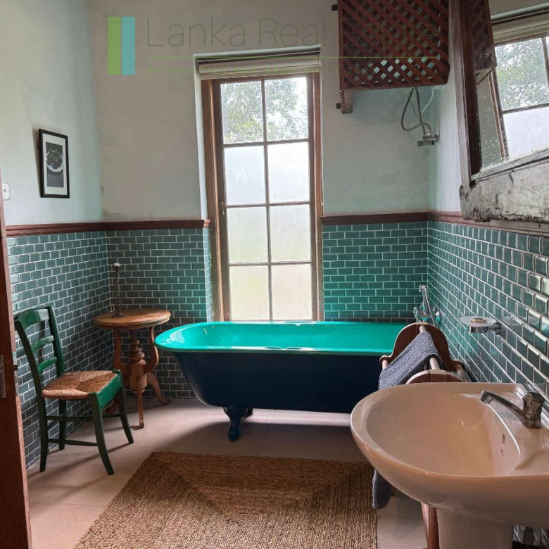 Heritage holiday bungalow on large estate