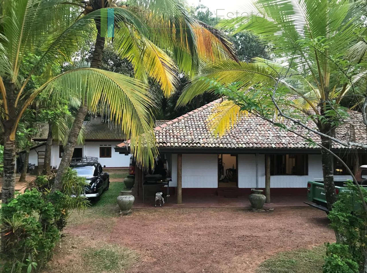 Premier Mirissa beachfront opportunity