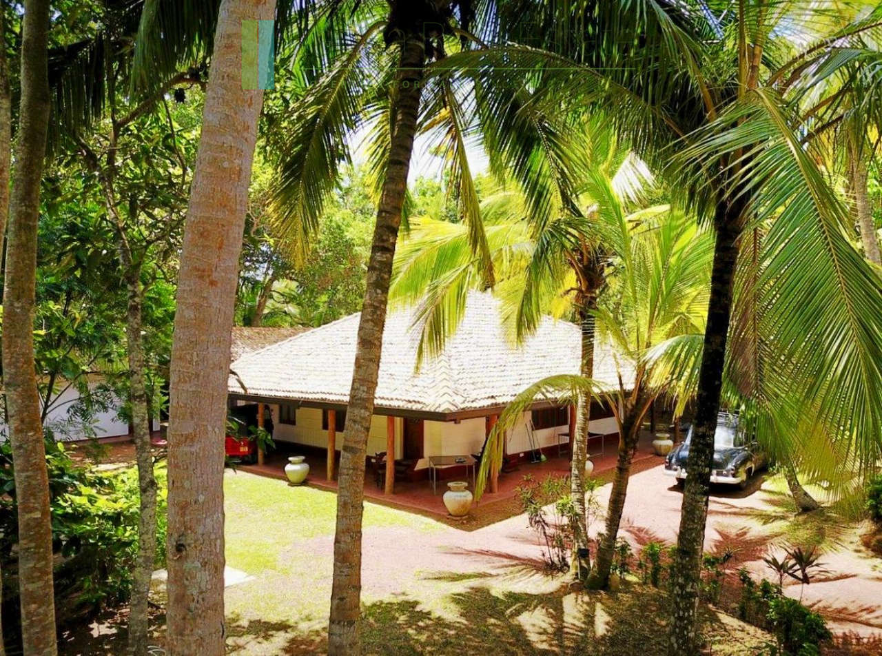 Premier Mirissa beachfront opportunity
