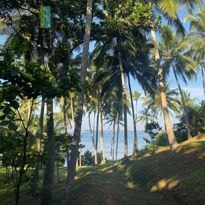Premier Mirissa beachfront opportunity