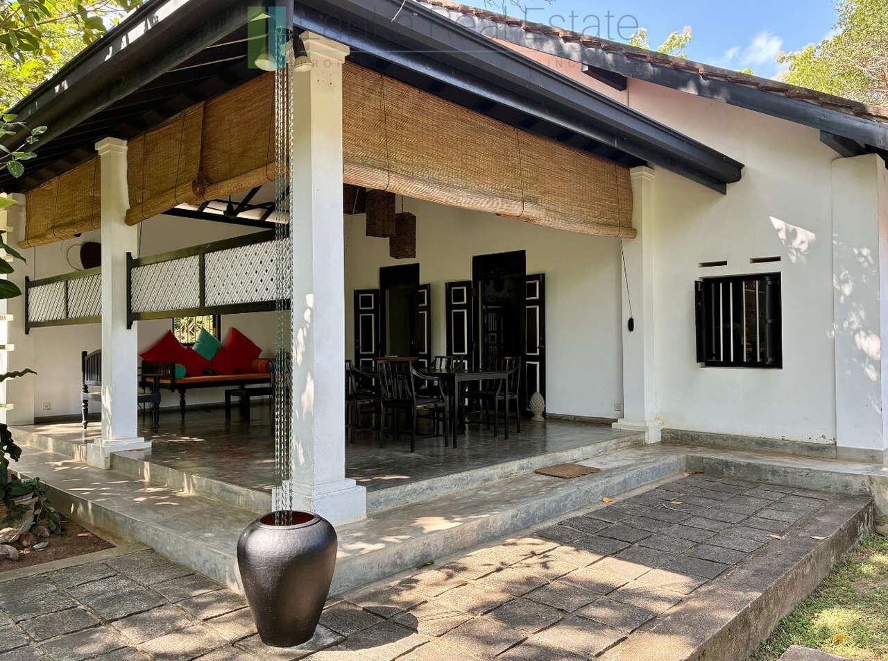 Immaculately renovated Walawwa near Tangalle