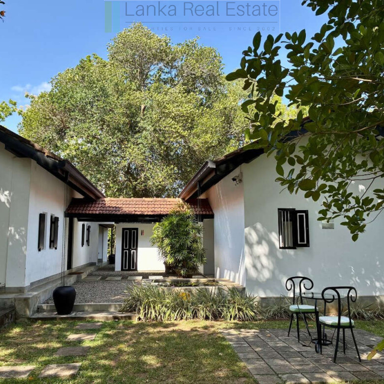 Immaculately renovated Walawwa near Tangalle