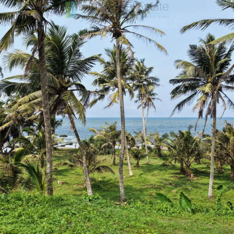 Beachfront development opportunity in Gintota