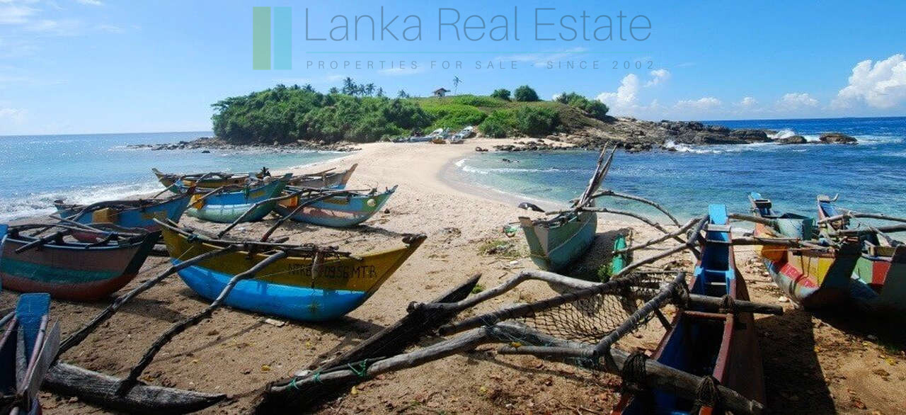 Blue Beach Island, Nilwella, Hiriketiya