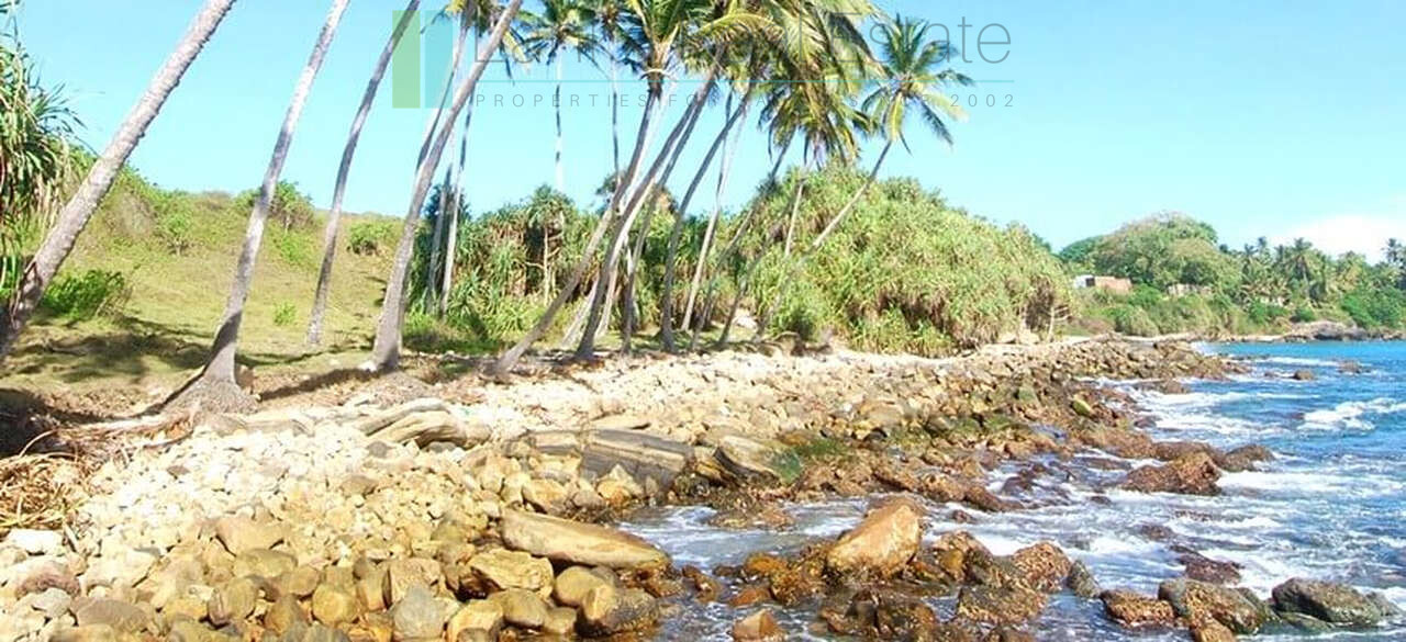 Blue Beach Island, Nilwella, Hiriketiya
