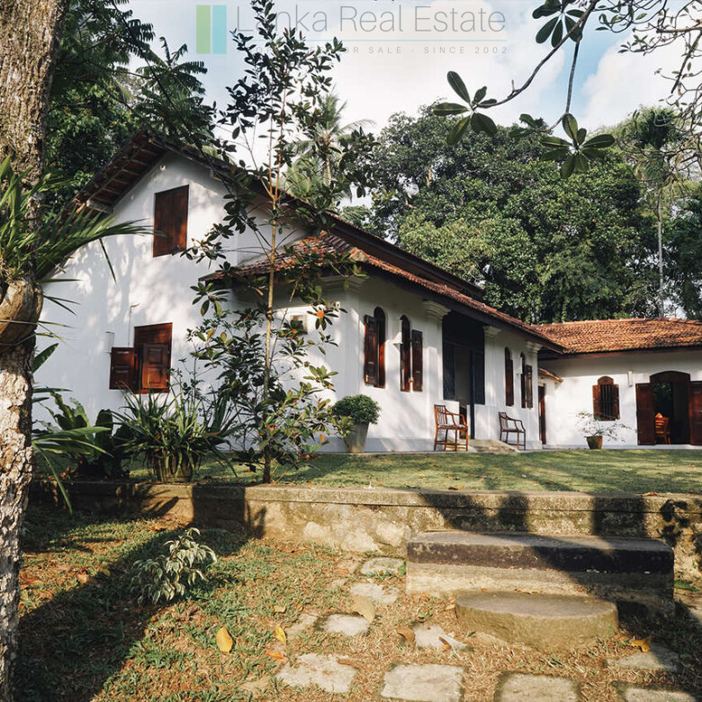Stylishly renovated colonial villa
