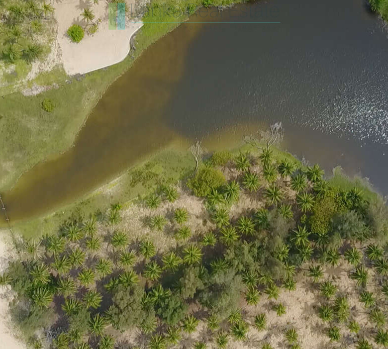 Exclusive building plots on pristine East Coast beach