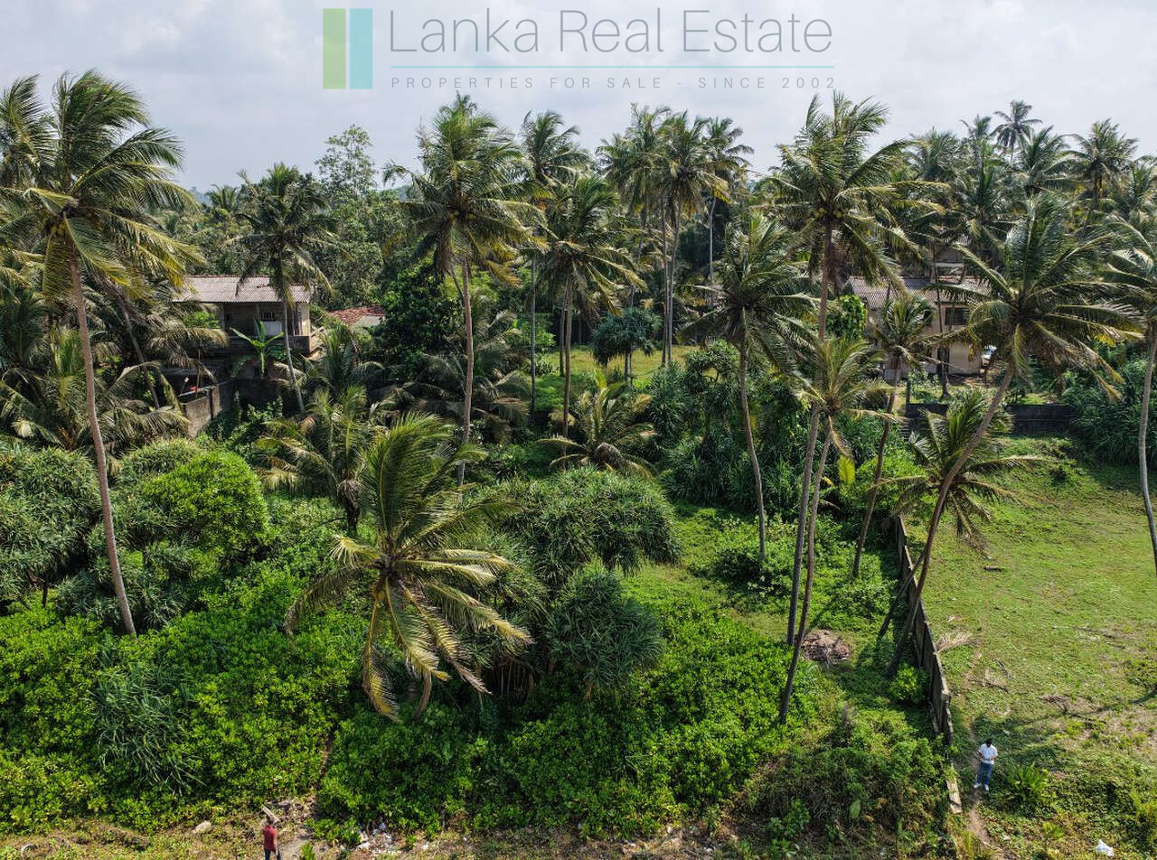 260701-gintota-11 Enviable beachfront plot in Gintota