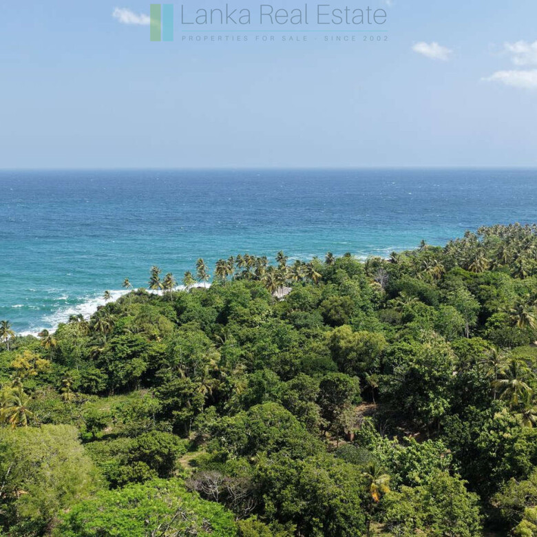 Substantial ocean-view plot in Hiriketiya