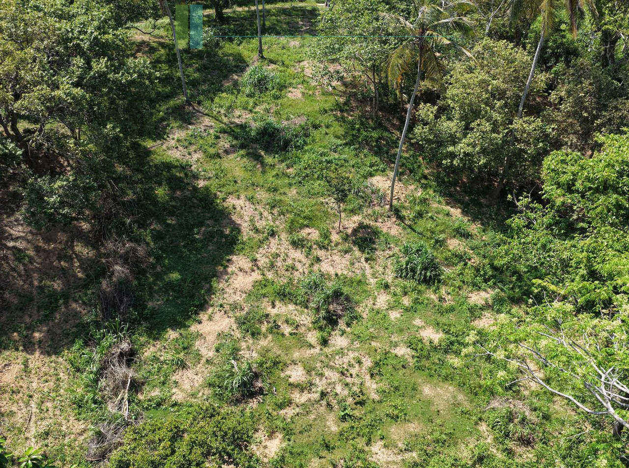 Substantial ocean-view plot in Hiriketiya