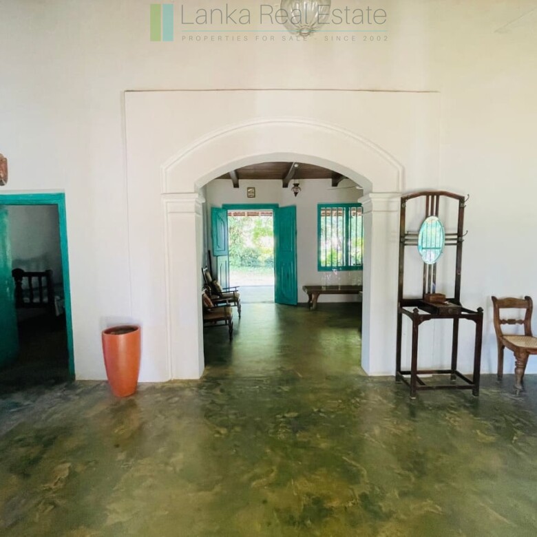 Heritage Sinhalese manor house near Galle