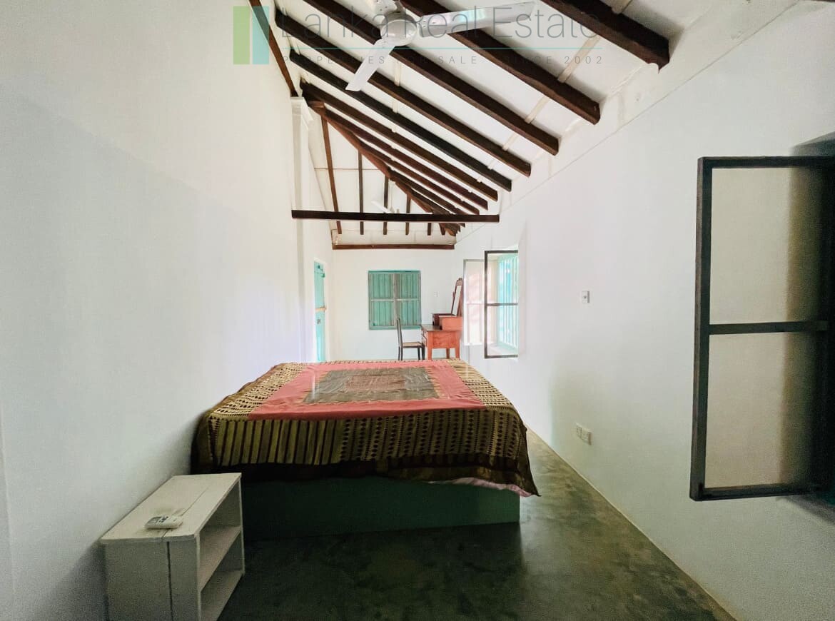 Heritage Sinhalese manor house near Galle
