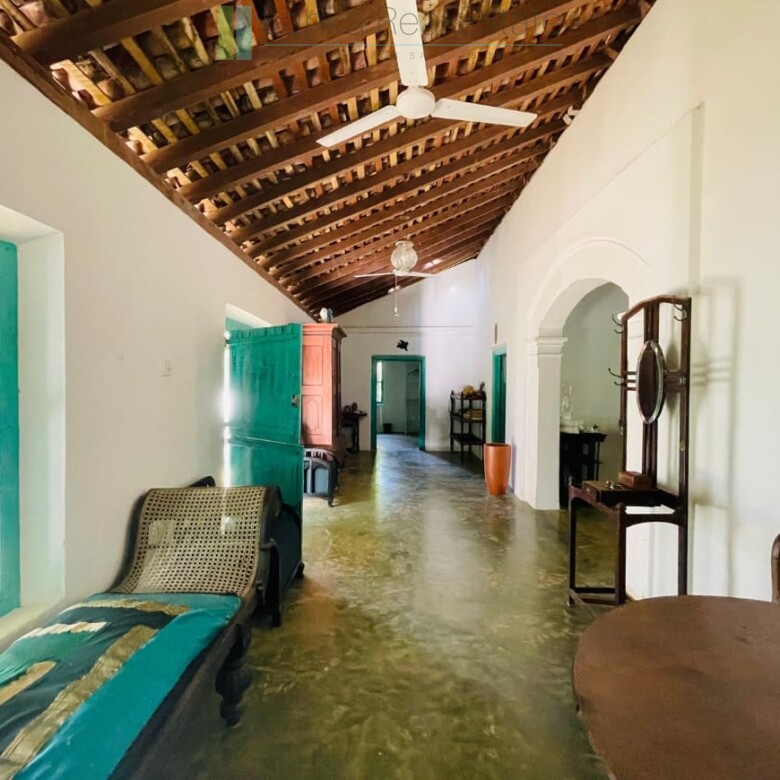 Heritage Sinhalese manor house near Galle