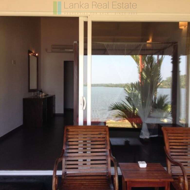 Fifteen bedroom lakeside resort hotel in Hikkaduwa
