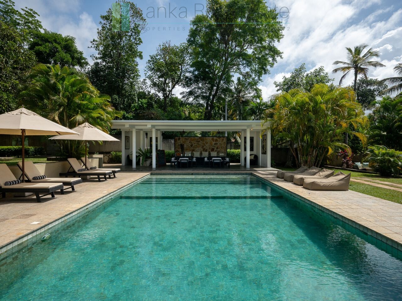 The Deco House