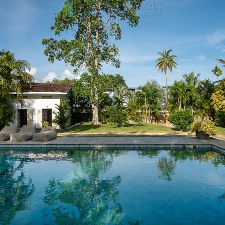 The Deco House