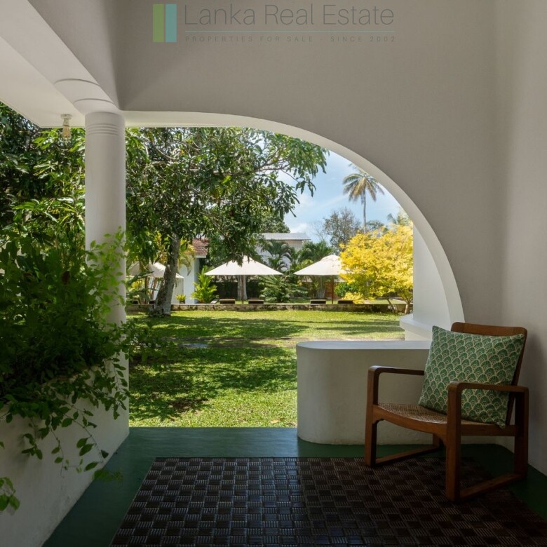 The Deco House