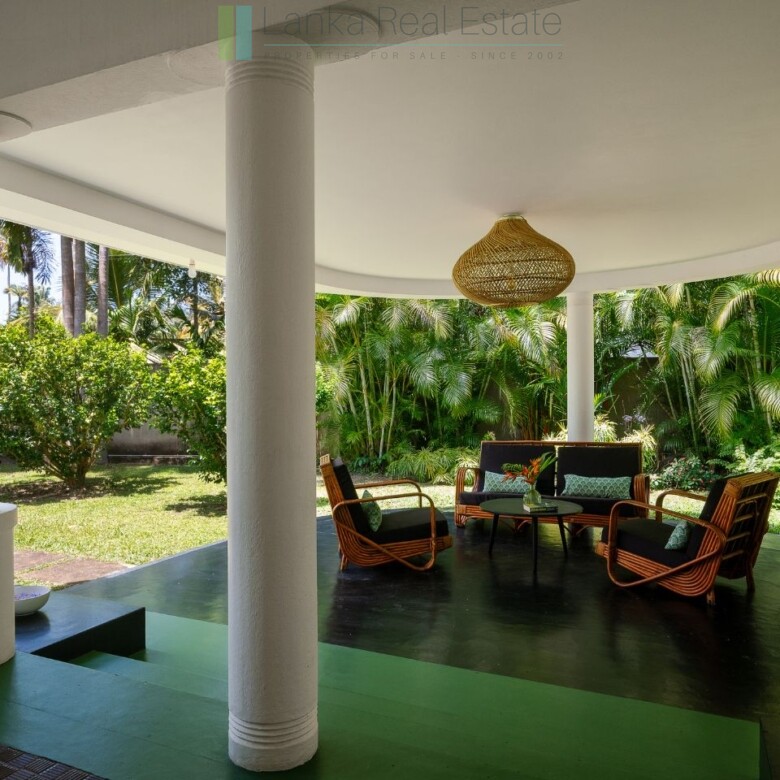 The Deco House