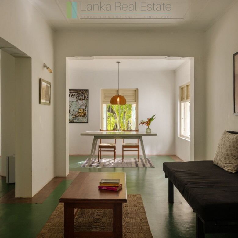 The Deco House