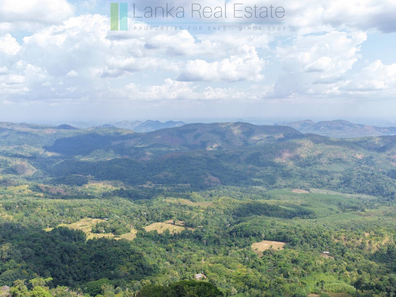 Three acres near Beragala with spectacular views