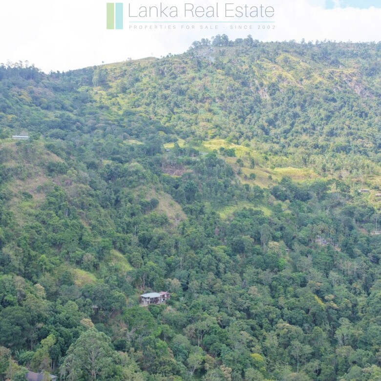 Three acres near Beragala with spectacular views