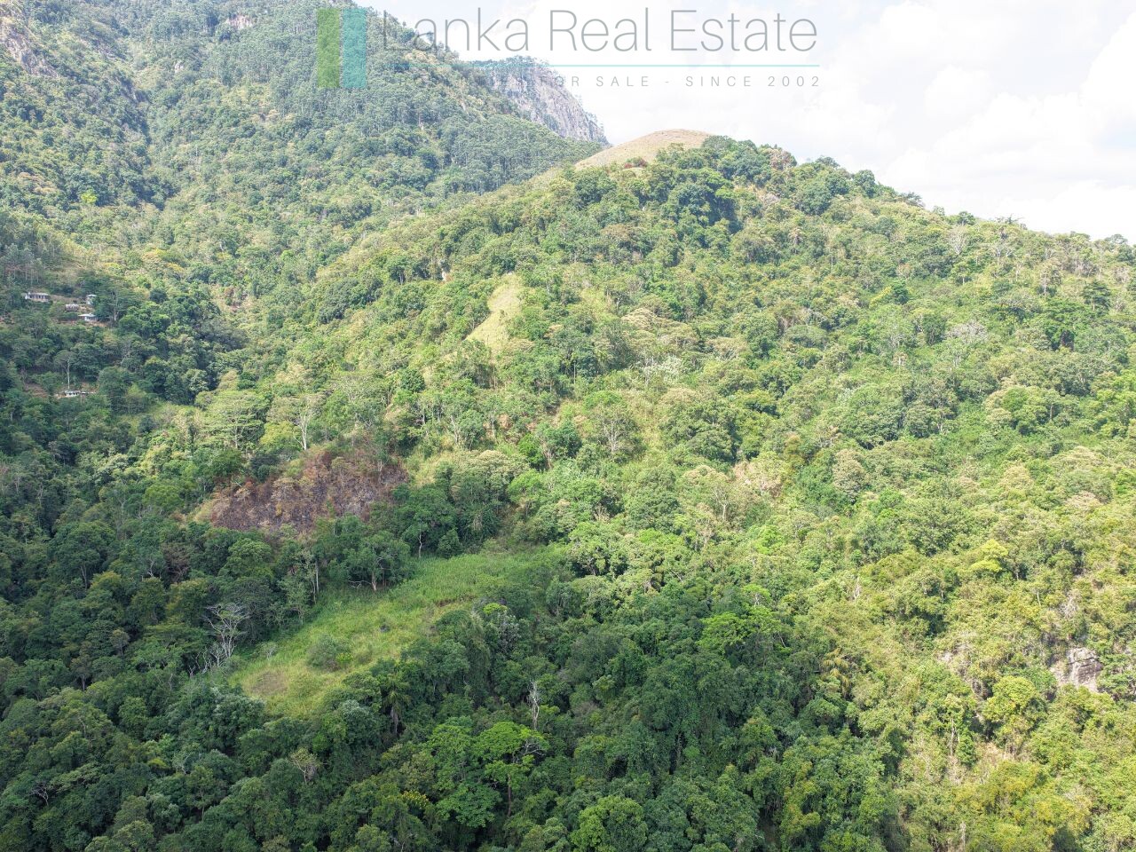Three acres near Beragala with spectacular views