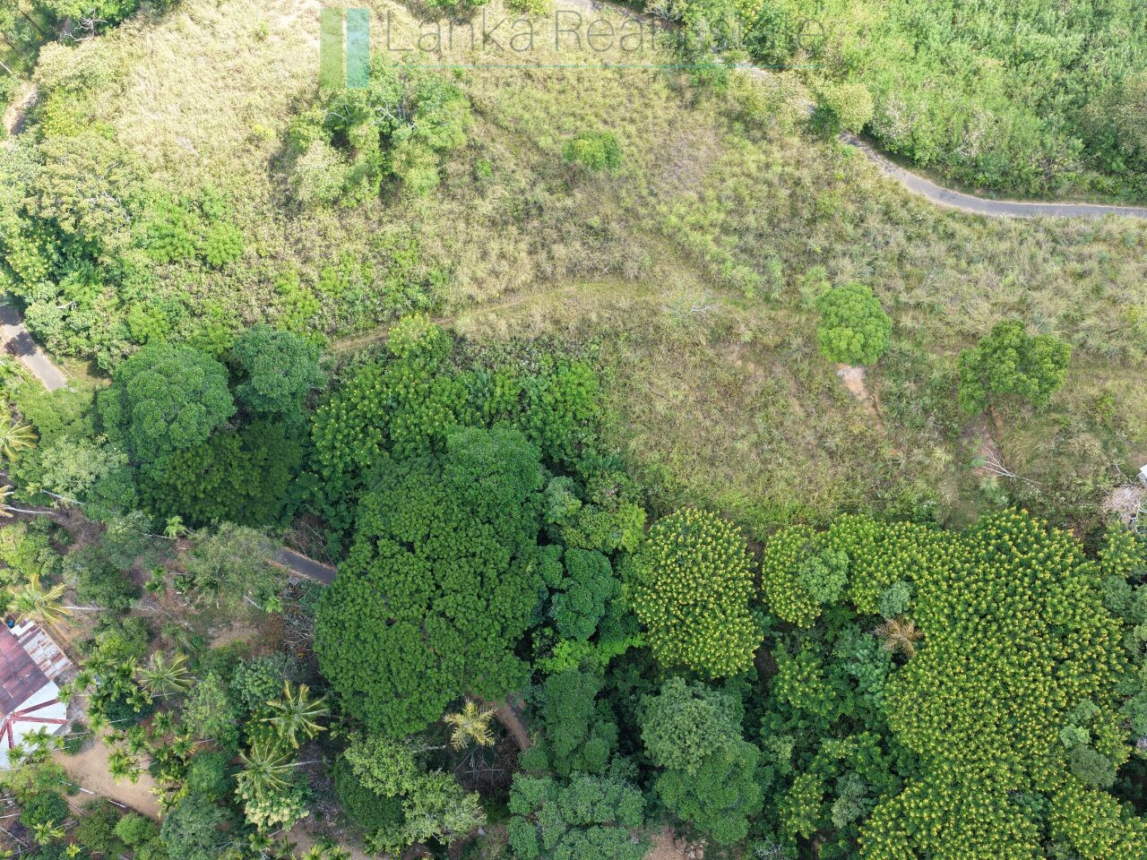 Three acres near Beragala with spectacular views